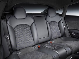 Audi RS7 лифтбек (I поколение рестайлинг, 2014 - 2018 г.в.): задние сиденья