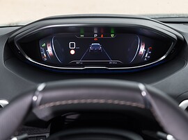 Peugeot 5008 (II поколение, 2017 - 2020 г.в.): приборная панель