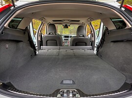 Volvo V60 Cross Country 2.0 D3 AT Kinetic: багажник