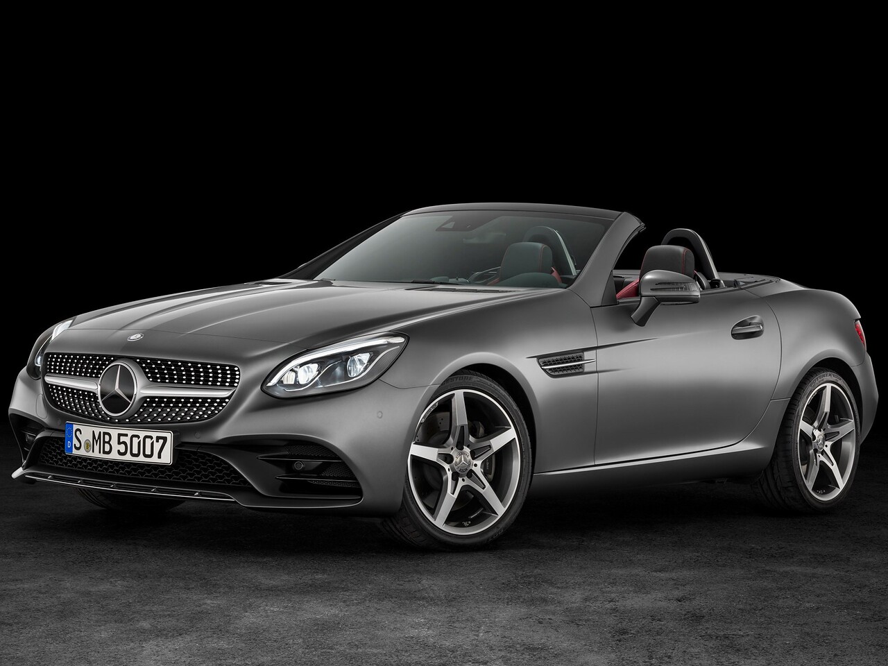 Mercedes-Benz SLC-Класс родстер (R172, 2015 - 2019 г.в.): вид спереди сбоку