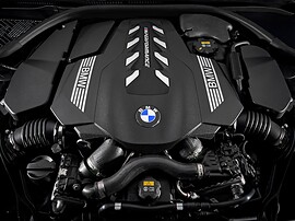 BMW 8-я серия купе 3.0 AT Базовая (840i): моторный отсек