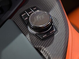 BMW i8 родстер (I поколение рестайлинг, 2017 - 2020 г.в.): шайба управления