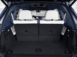 BMW X7 3.0 4x4 AT Base (40i): багажник
