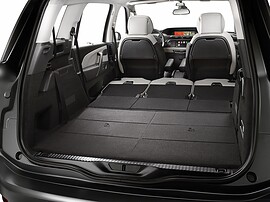 Citroen C4 Grand Spacetourer (I поколение, 2018 - 2020 г.в.): багажник со сложенными сиденьями