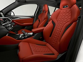 BMW X4 M 3.0 AT Special Edition: передние сиденья
