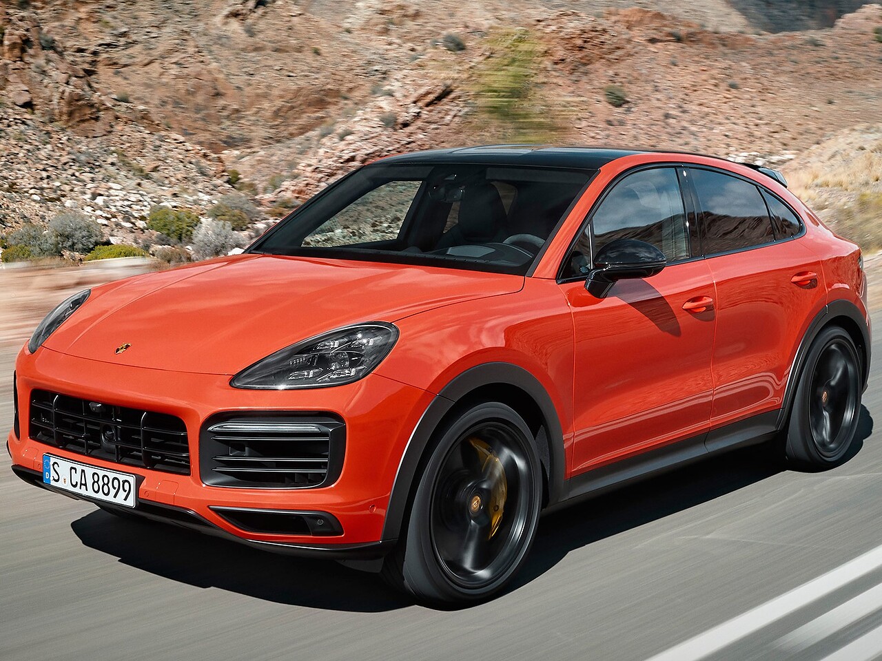 Porsche Cayenne Coupe 4.0 4WD AT GTS (460 л.с.): вид спереди сбоку