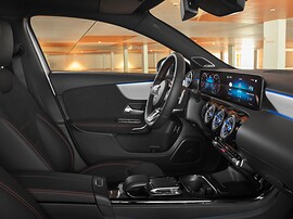 Mercedes-Benz A-Класс седан (V177, 2018 - 2022 г.в.): салон
