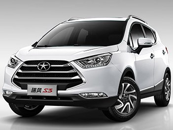 JAC S3 1.6 MT Luxury: вид спереди сбоку