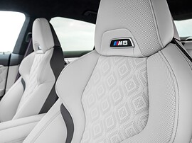 BMW M8 Гран Купе (F93, 2019 - 2022 г.в.): салон сиденья