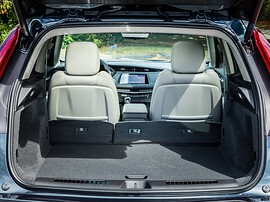 Cadillac XT4 (I поколение, 2018 - 2022 г.в.): багажник со сложенными сиденьями
