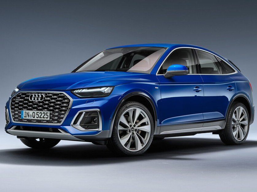 Audi Q5 Sportback (I поколение, 2020 - 2022 г.в.): вид спереди сбоку