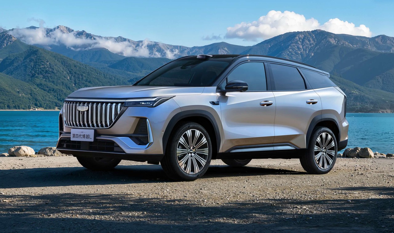 Geely вывела на рынок новый Boyue L с гибридной версией