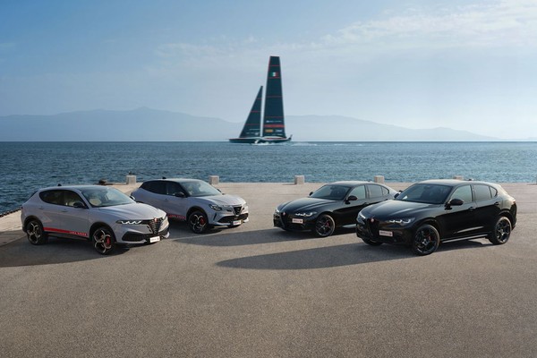 Alfa Romeo представила спецсерию Edizione Luna Rossa для четырех моделей