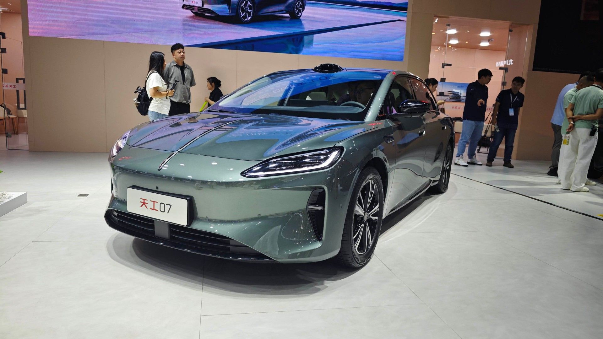 Hongqi показал в Китае новый HS5, HQ9 PHEV и Tiangong 07