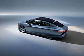 Volkswagen показала электропрототип Mission Efficiency с тремя рекордами: вид сзади сбоку