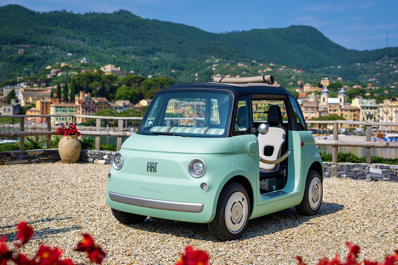 Городской Fiat Topolino получил открытую версию Dolcevita