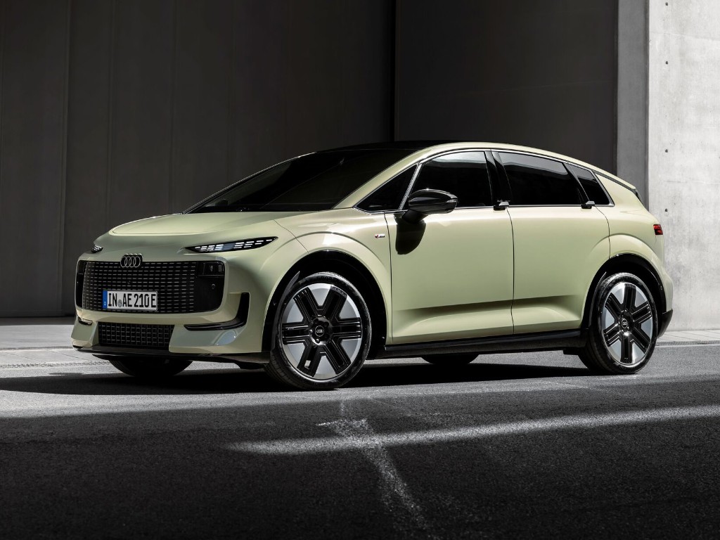 Audi показала в Париже электрический хэтчбек A2 e-tron