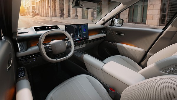 Hyundai раскрыла характеристики нового Tucson: передняя часть салона