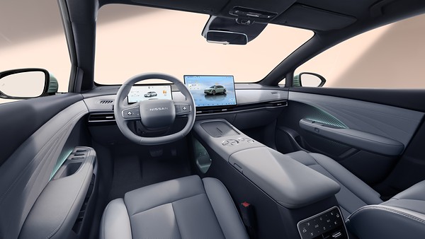 Nissan представила обновлённый N7: передняя часть салона